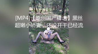 这是你们想要的露出吗，漏奶露逼又自慰，农村少妇玉米地耕种完，放松一下，潮喷的液体有哥哥想喝吗！